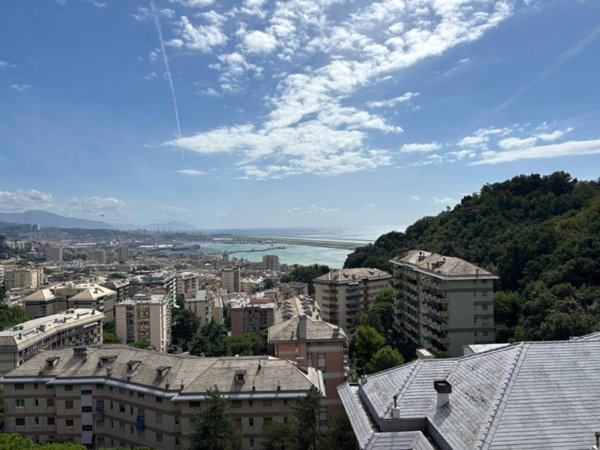 appartamento in vendita a Genova in zona Pegli