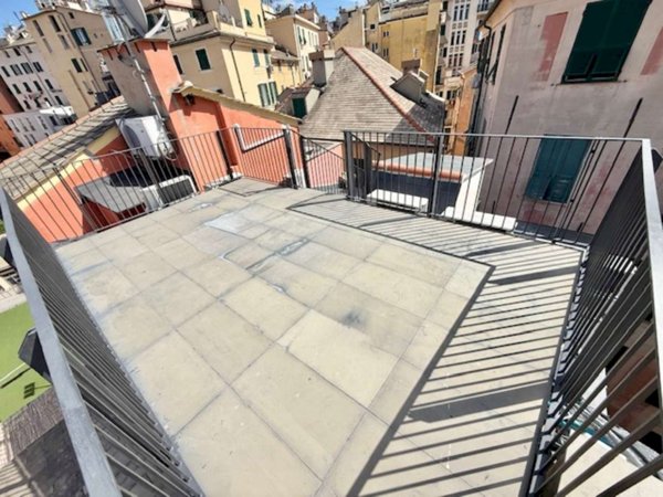 appartamento in vendita a Genova in zona Carignano