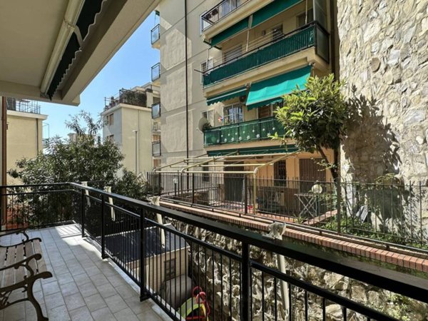 appartamento in vendita a Genova in zona Oregina