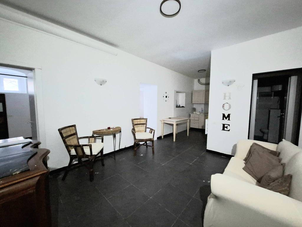 appartamento in vendita a Genova in zona Sampierdarena