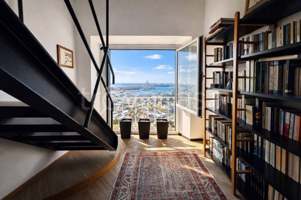 appartamento in vendita a Genova in zona Lagaccio / Granarolo