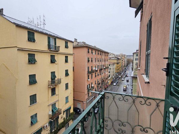 appartamento in vendita a Genova in zona Sampierdarena