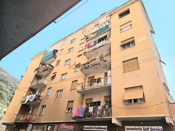 appartamento in vendita a Genova in zona Molassana