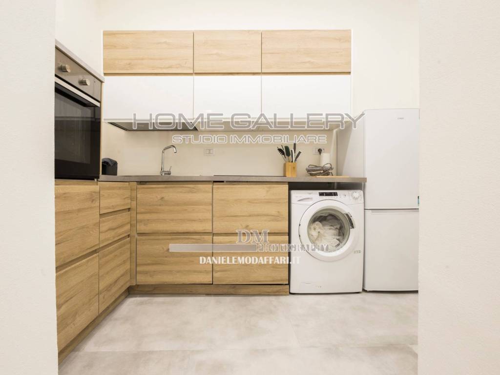 appartamento in vendita a Genova in zona Sottoripa / Maddalena / Molo