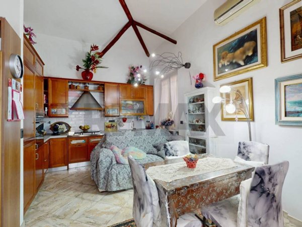 appartamento in vendita a Genova in zona Molassana