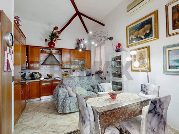 appartamento in vendita a Genova in zona Molassana