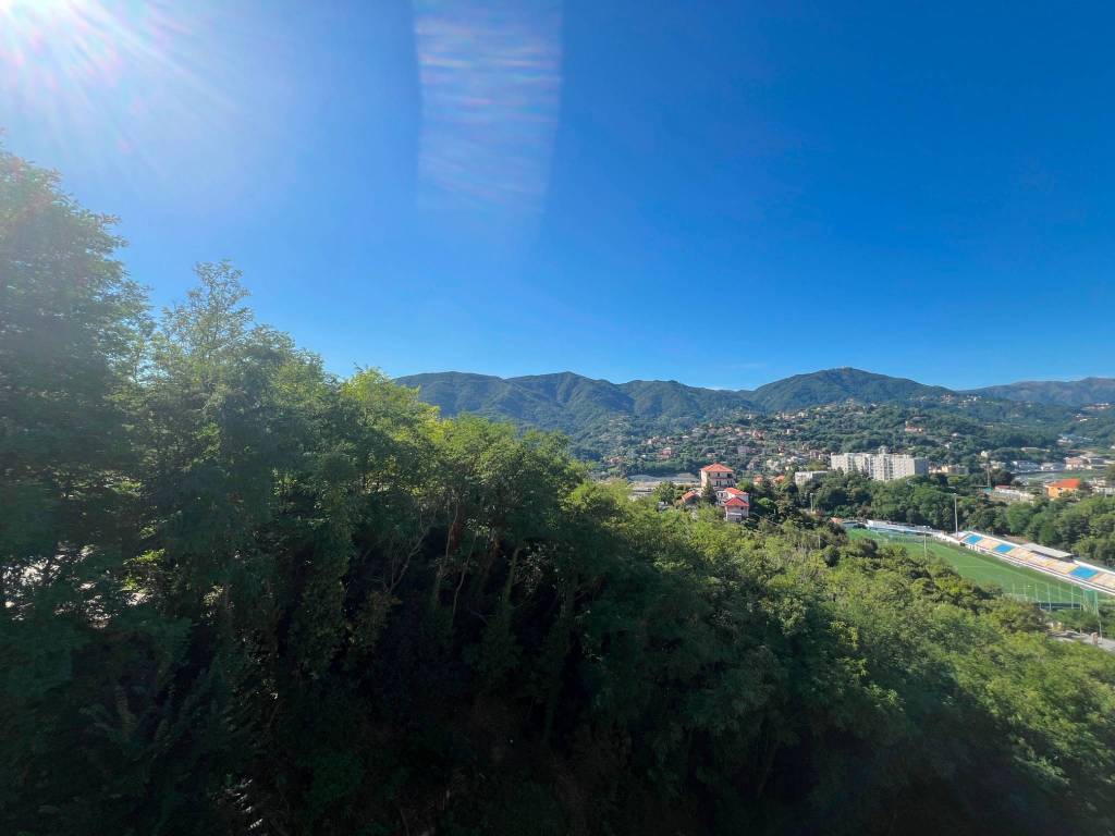 appartamento in vendita a Genova in zona Rivarolo