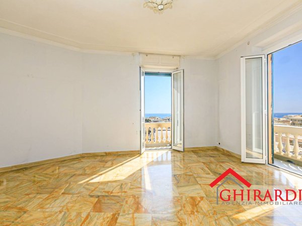 appartamento in vendita a Genova in zona Pegli