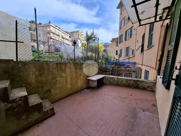 appartamento in vendita a Genova in zona Certosa