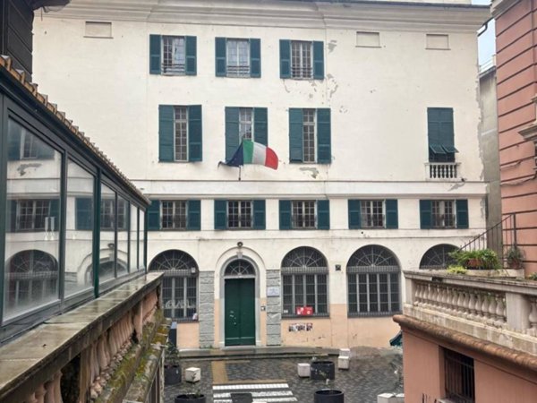negozio in vendita a Genova in zona Sampierdarena