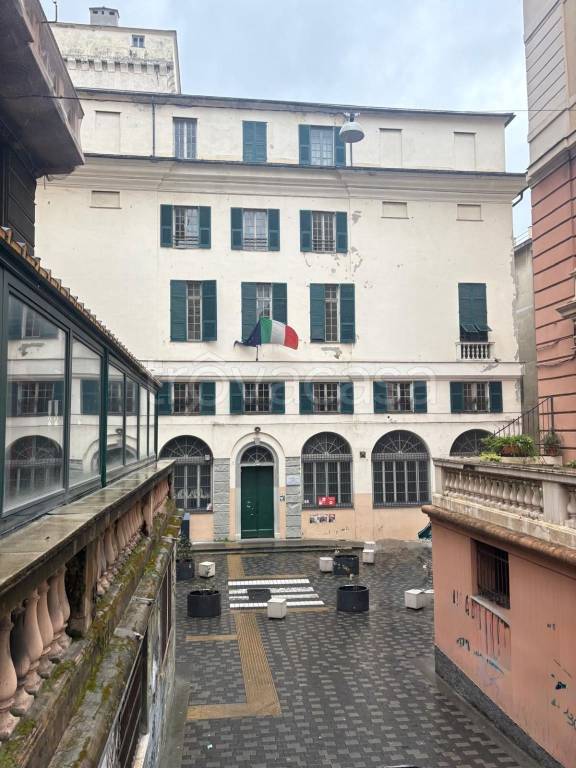 negozio in vendita a Genova in zona Sampierdarena