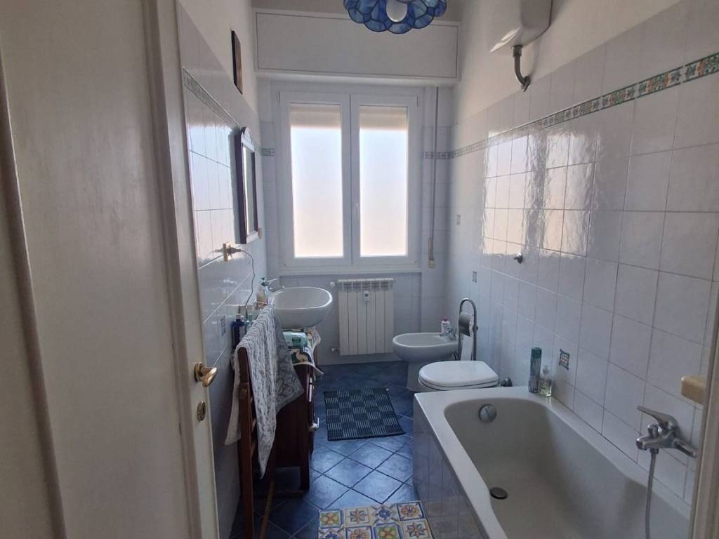 appartamento in vendita a Genova in zona Bolzaneto