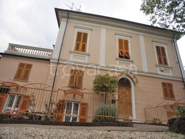 appartamento in vendita a Genova in zona Pontedecimo