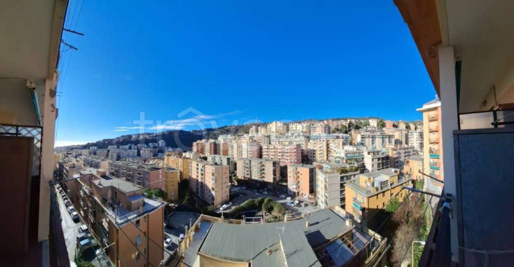 appartamento in vendita a Genova in zona Oregina