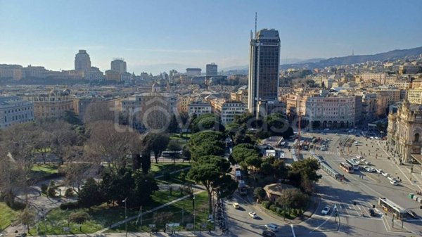 appartamento in vendita a Genova in zona Foce