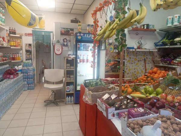 negozio in vendita a Genova in zona Nervi