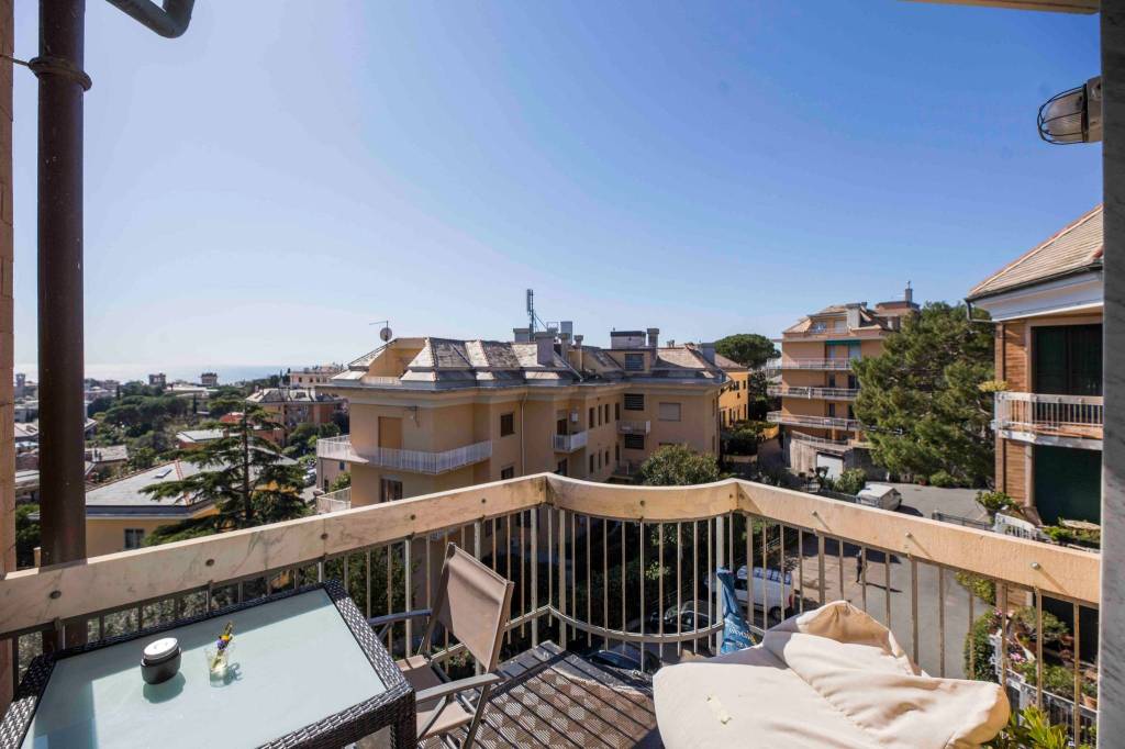 appartamento in vendita a Genova in zona Albaro