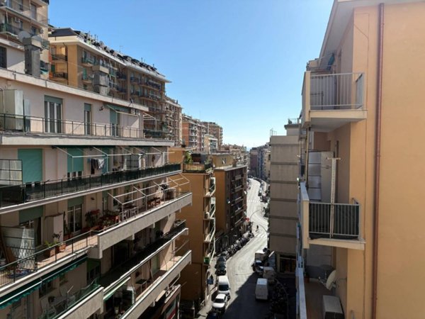 appartamento in vendita a Genova in zona Oregina