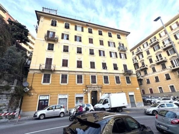 appartamento in vendita a Genova in zona Oregina