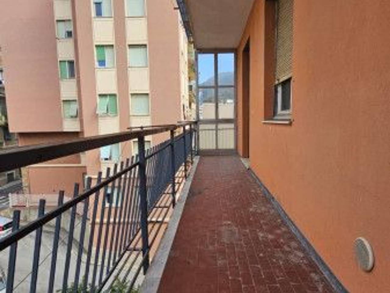 appartamento in vendita a Genova in zona Sestri Ponente