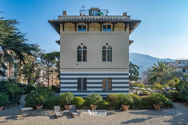 appartamento in vendita a Genova in zona Sturla