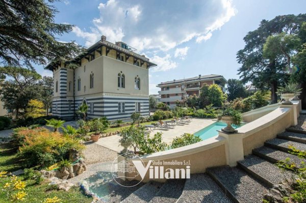 appartamento in vendita a Genova in zona Sturla