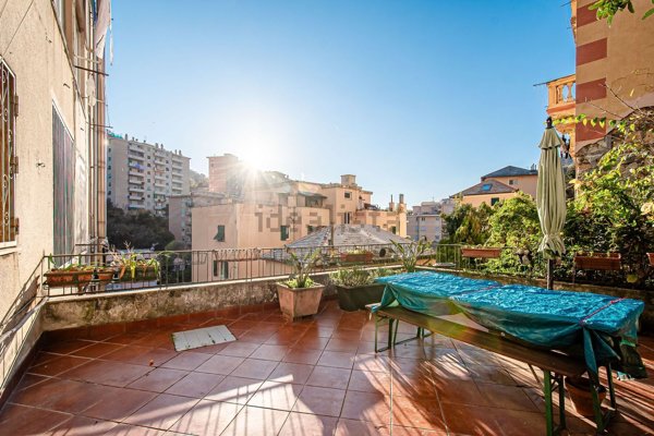 appartamento in vendita a Genova in zona Quezzi