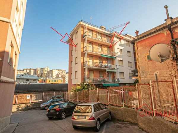 appartamento in vendita a Genova in zona Sestri Ponente
