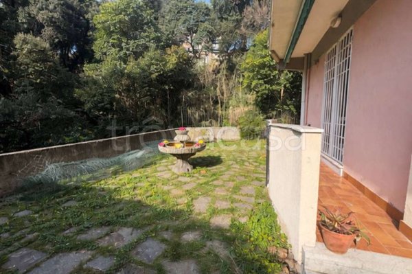 appartamento in vendita a Genova in zona Pegli