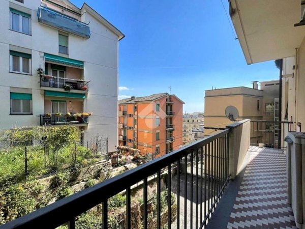 appartamento in vendita a Genova in zona Oregina