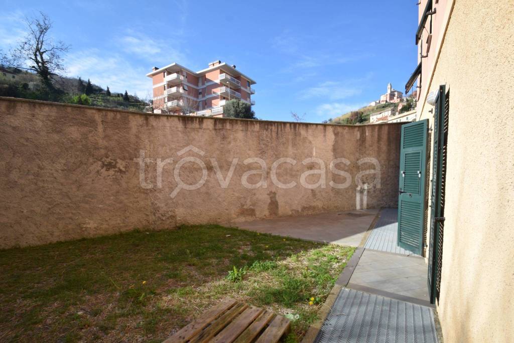 appartamento in vendita a Genova in zona Voltri