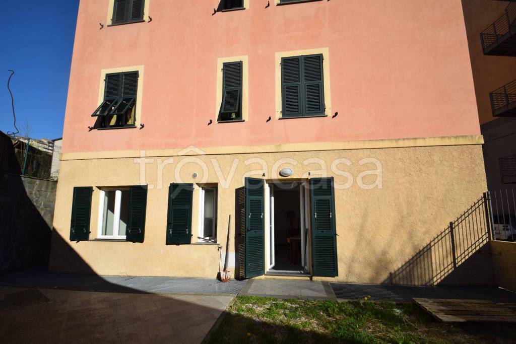 appartamento in vendita a Genova in zona Voltri