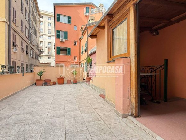 appartamento in vendita a Genova in zona Foce