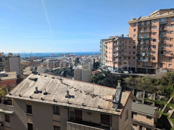 appartamento in vendita a Genova in zona Sampierdarena