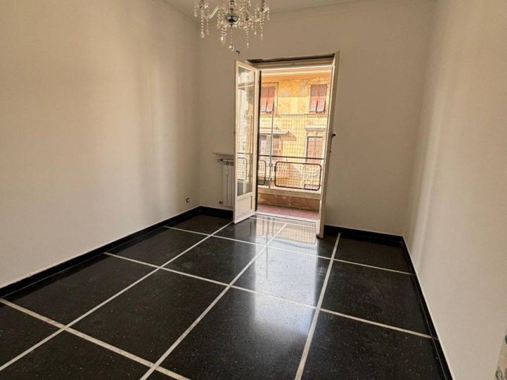 appartamento in vendita a Genova in zona Marassi