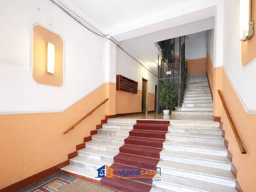 appartamento in vendita a Genova in zona Foce