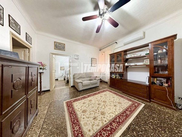 appartamento in vendita a Genova in zona Sestri Ponente