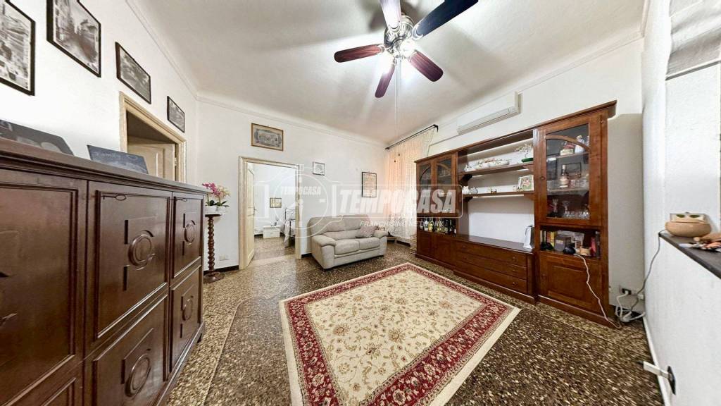 appartamento in vendita a Genova in zona Sestri Ponente