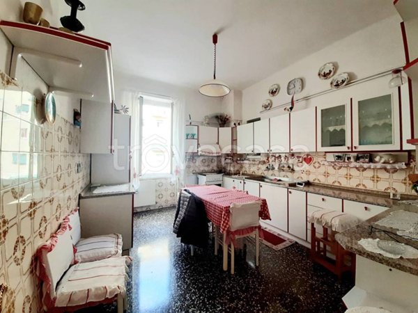 appartamento in vendita a Genova in zona Molassana