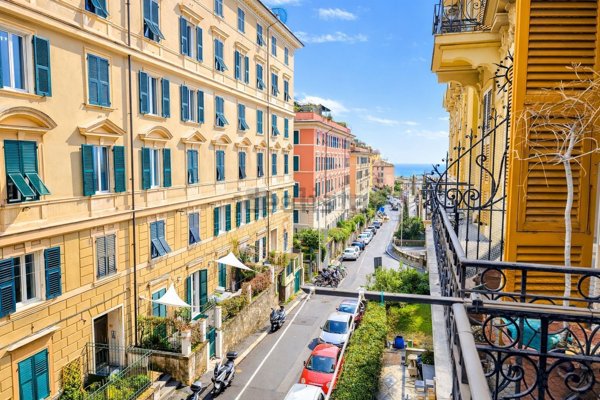 appartamento in vendita a Genova in zona Castelletto