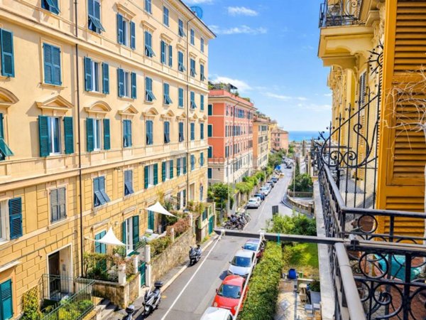 appartamento in vendita a Genova in zona Castelletto