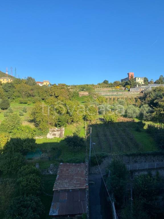 appartamento in vendita a Genova in zona Sestri Ponente