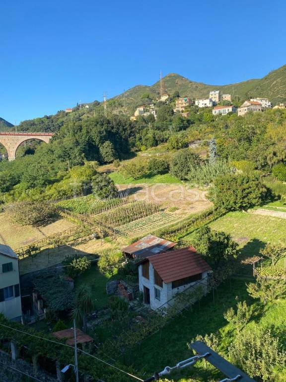 appartamento in vendita a Genova in zona Sestri Ponente