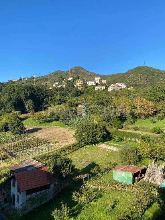 appartamento in vendita a Genova in zona Sestri Ponente