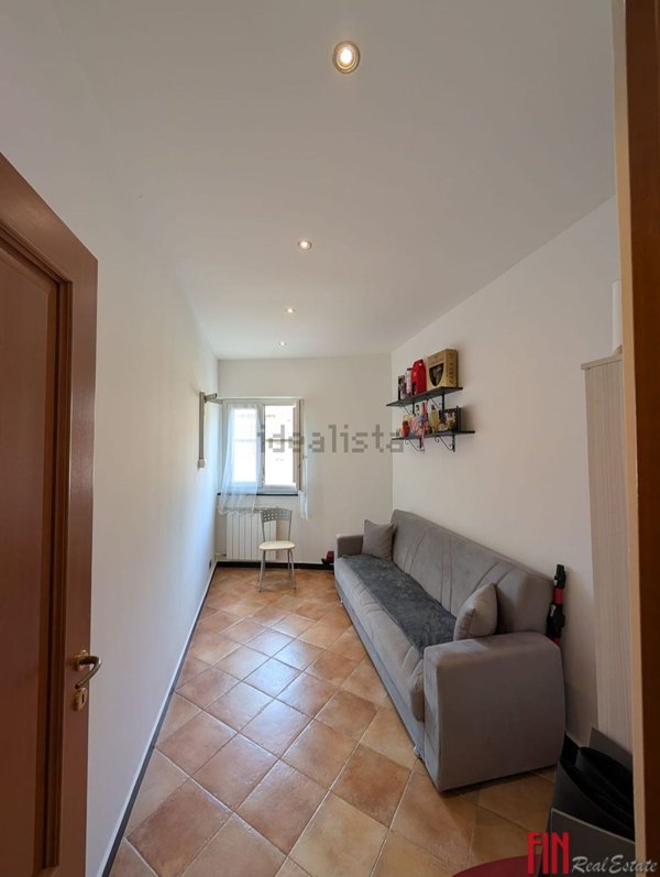 appartamento in vendita a Genova in zona Pontedecimo