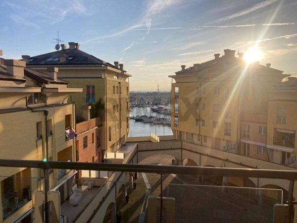 appartamento in vendita a Genova in zona Sestri Ponente