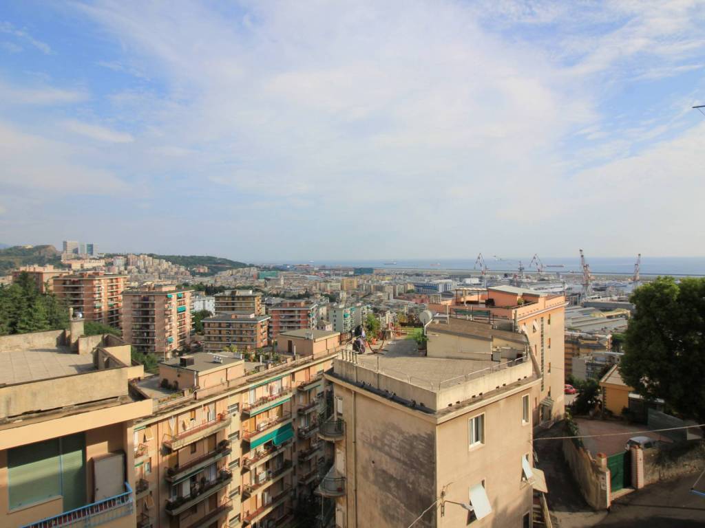 appartamento in vendita a Genova in zona Borzoli
