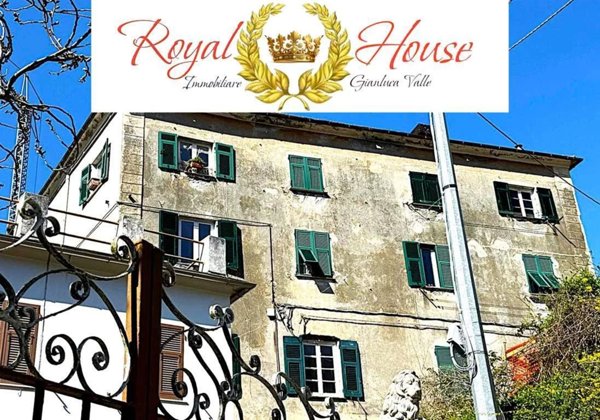 appartamento in vendita a Genova in zona Trasta