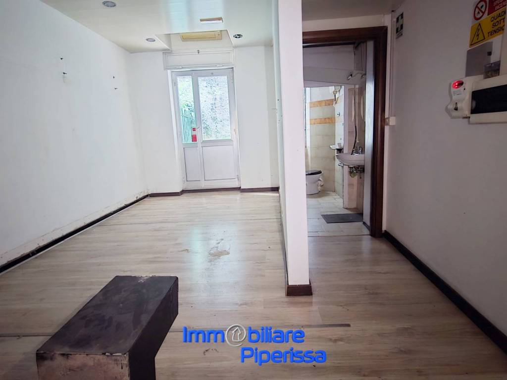 negozio in vendita a Genova in zona Albaro