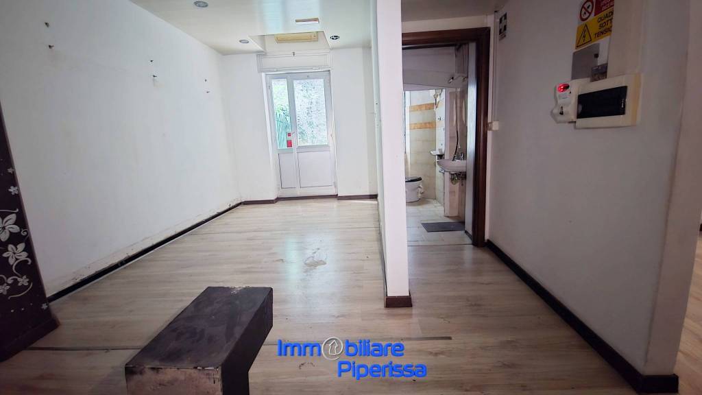 negozio in vendita a Genova in zona Albaro